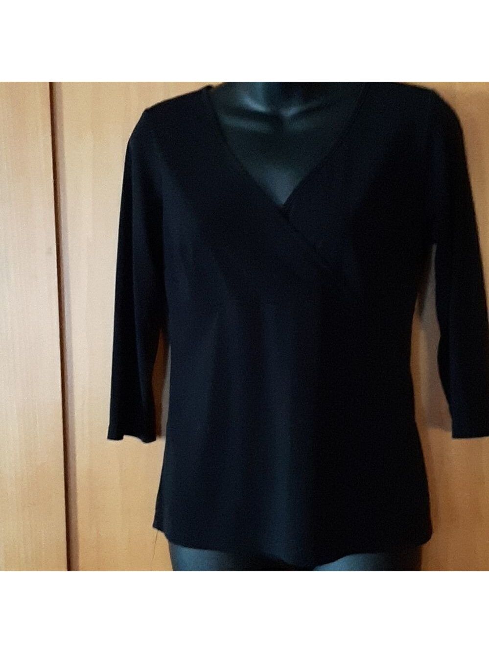 New York & Company Stretch Black Top  Size S